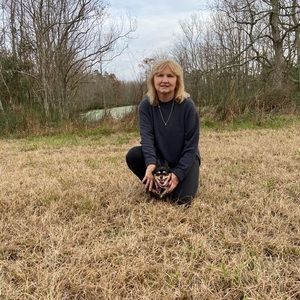 Meet your Posher, Debbie